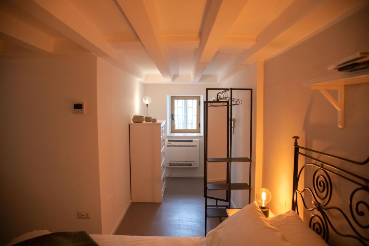 Casa Sant'Orsola - Appartamento Nella Citta Antica Molfetta Exteriör bild