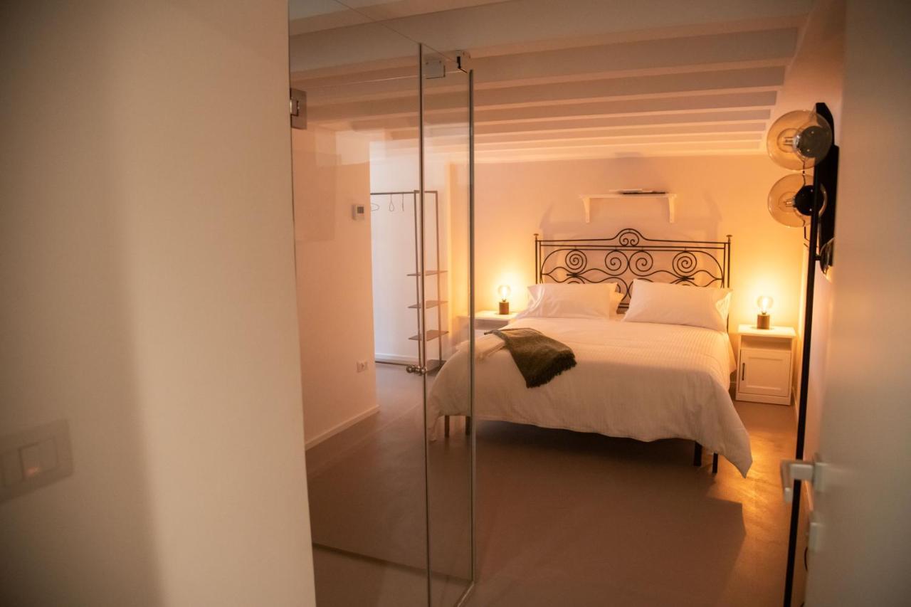 Casa Sant'Orsola - Appartamento Nella Citta Antica Molfetta Exteriör bild
